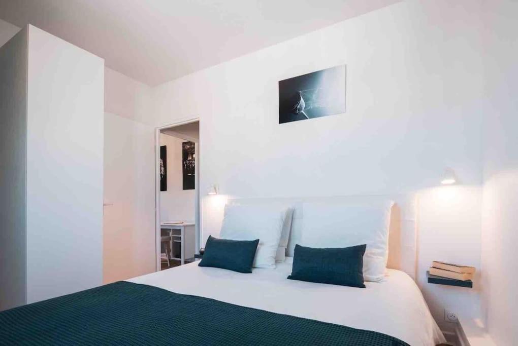 La Suite 7 Gite Urbain Charleville-Mezieres Bagian luar foto